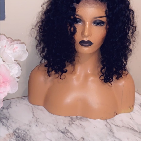 16’ Gorgeous 100% glueless 4x4 lace closure wig. - Picture 2 of 10